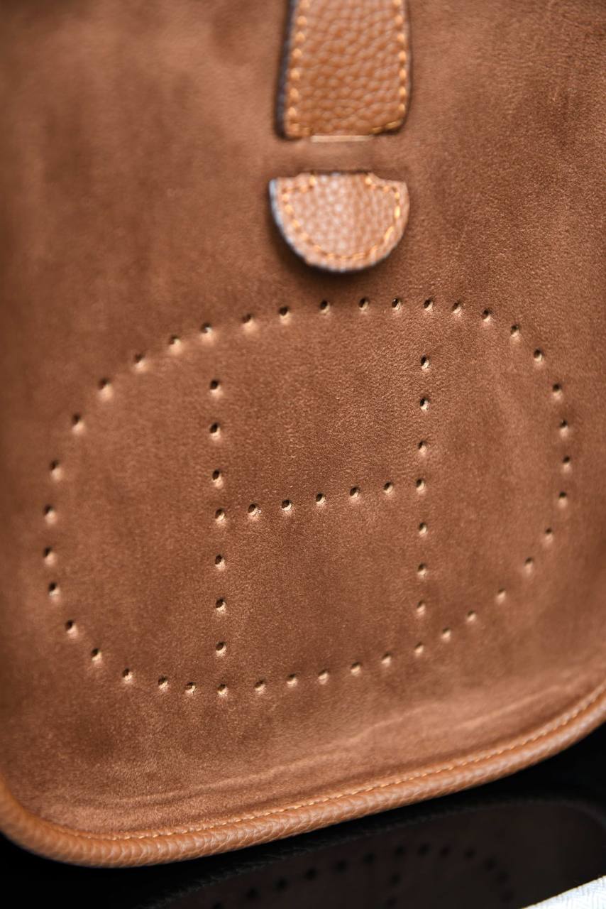HM - Evelyne 16 Amazone Bag in Suede