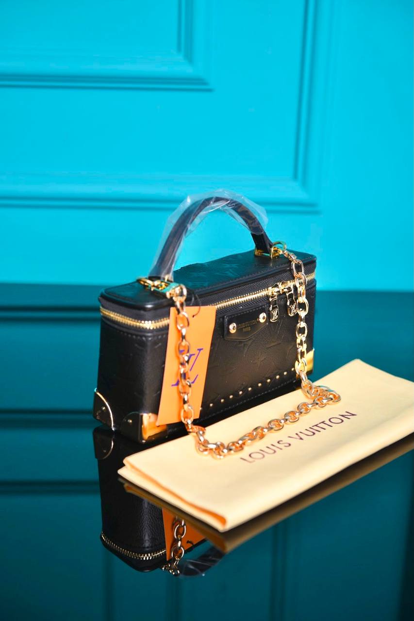 L - Vanity Pouch Trunk