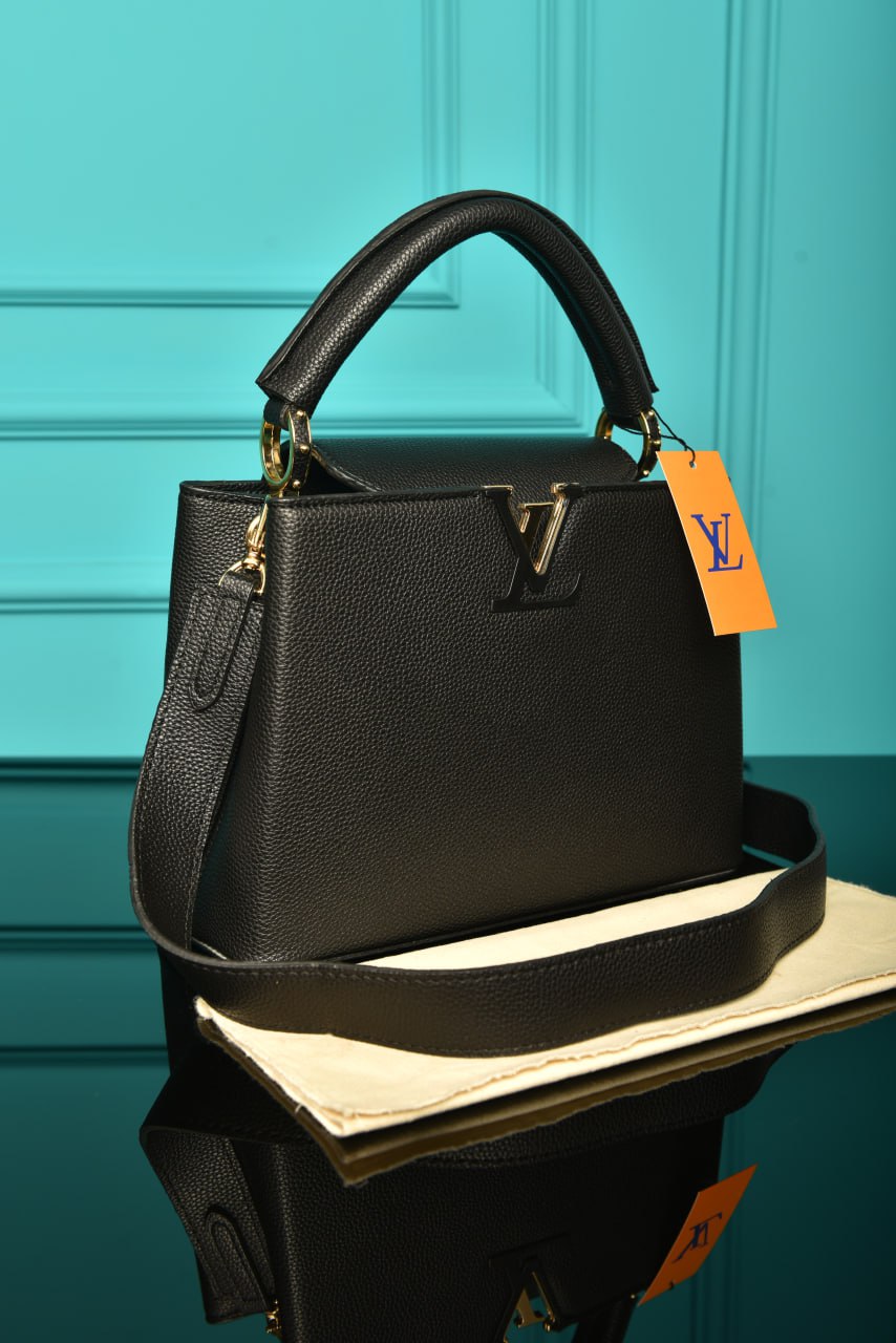 L - Capucines Bag