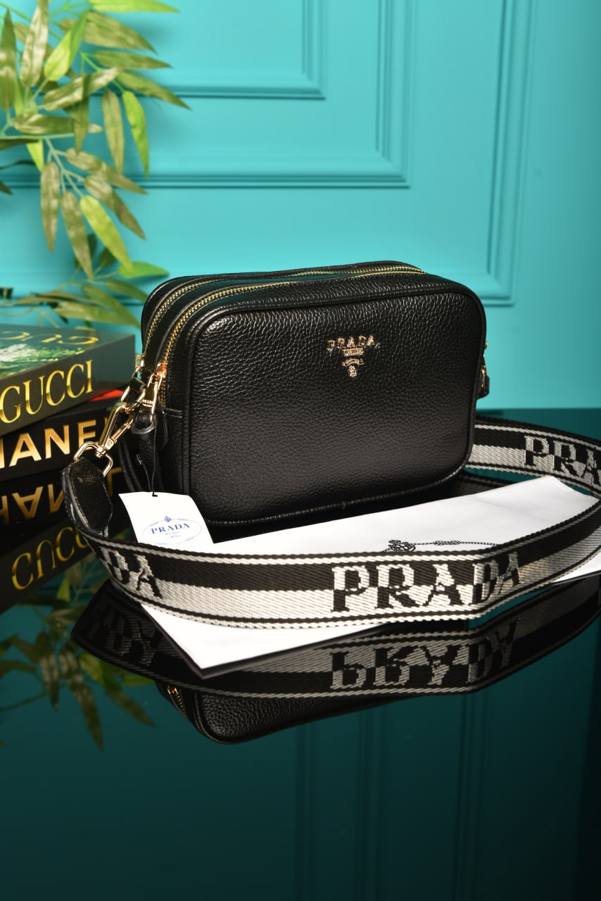 PR - Textured Camera Bag