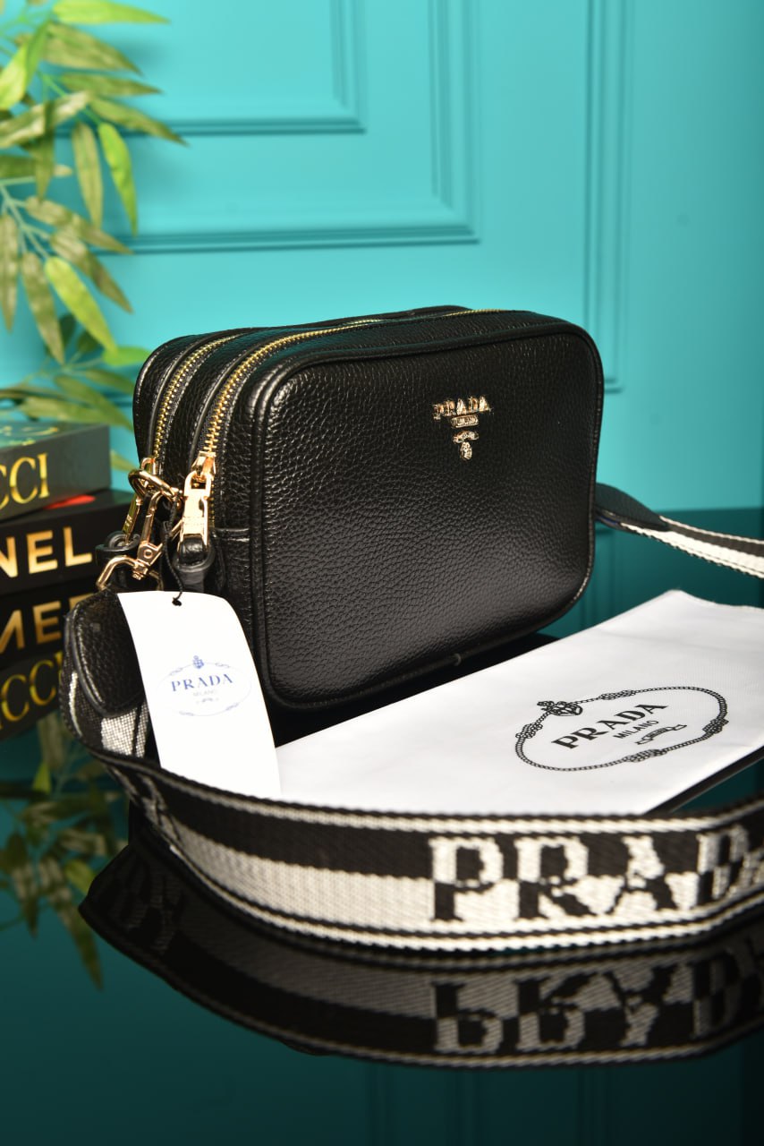 PR - Textured Camera Bag
