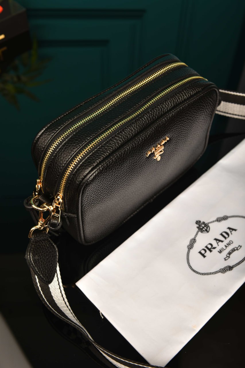 PR - Textured Camera Bag