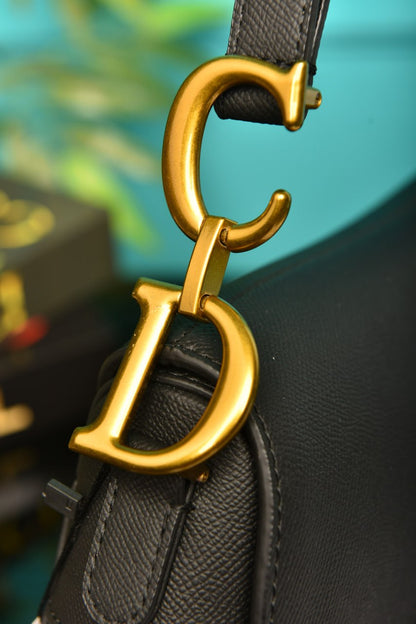 C-D - Saddle Bag