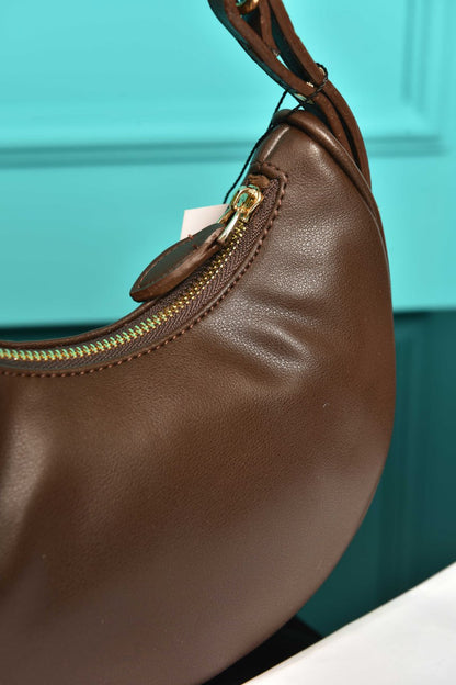 PR - Arque Small Leather Shoulder Bag