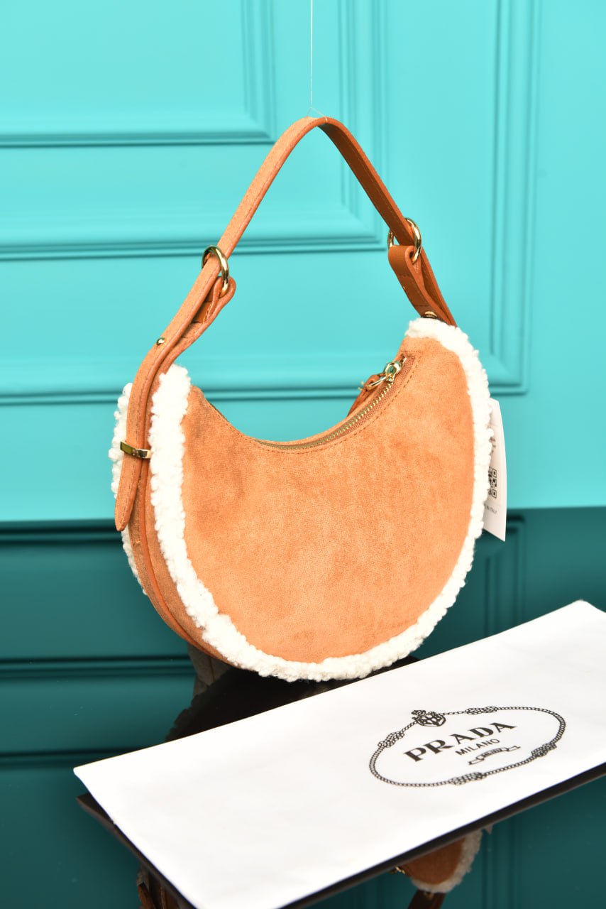 PR - Arque Small Leather Shoulder Bag (Suede)