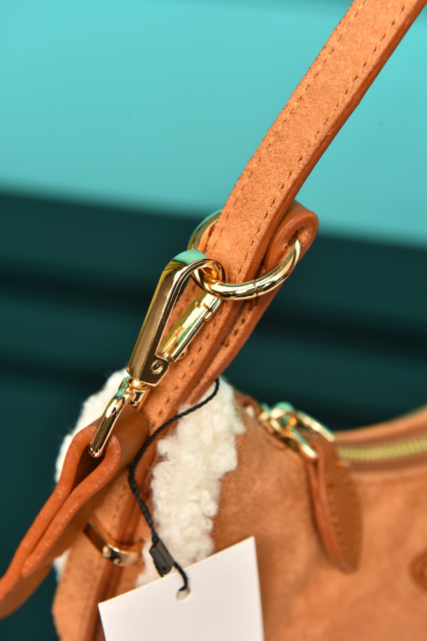 PR - Arque Small Leather Shoulder Bag (Suede)