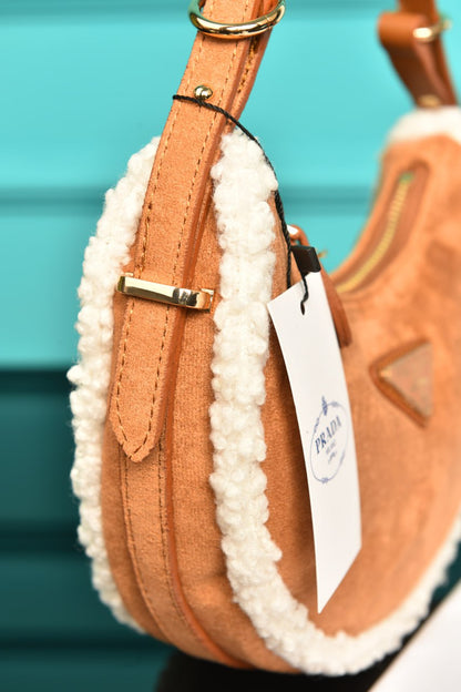 PR - Arque Small Leather Shoulder Bag (Suede)