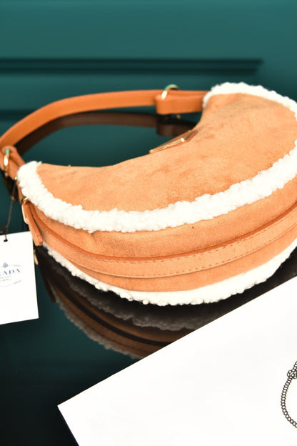 PR - Arque Small Leather Shoulder Bag (Suede)