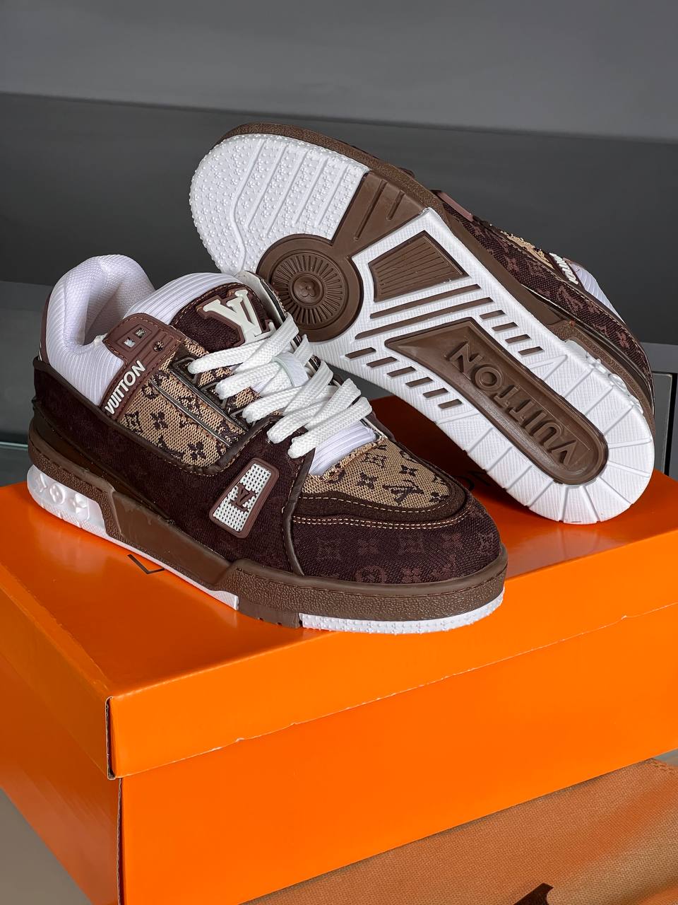 L - Shoes