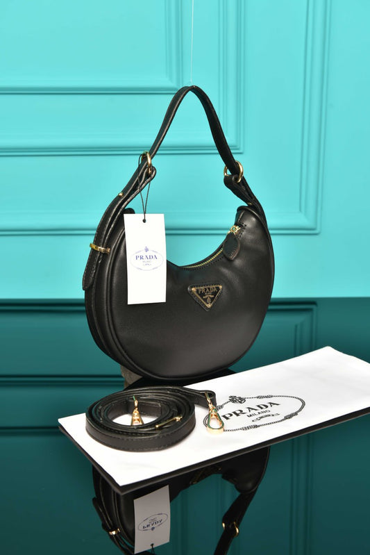 PR - Arque Small Leather Shoulder Bag