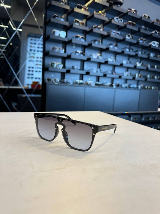 L - Sunglasses
