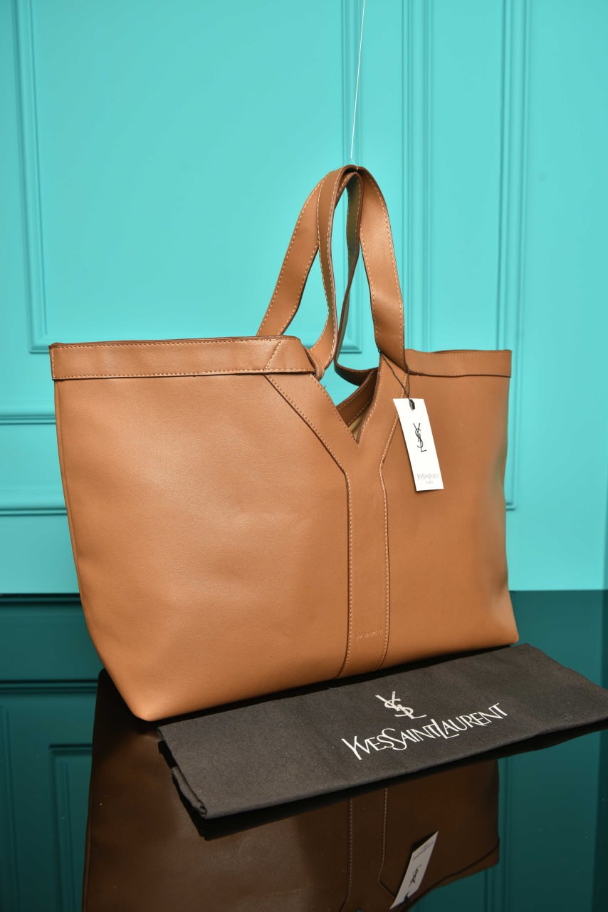 YS - Y Tote in Leather Bag