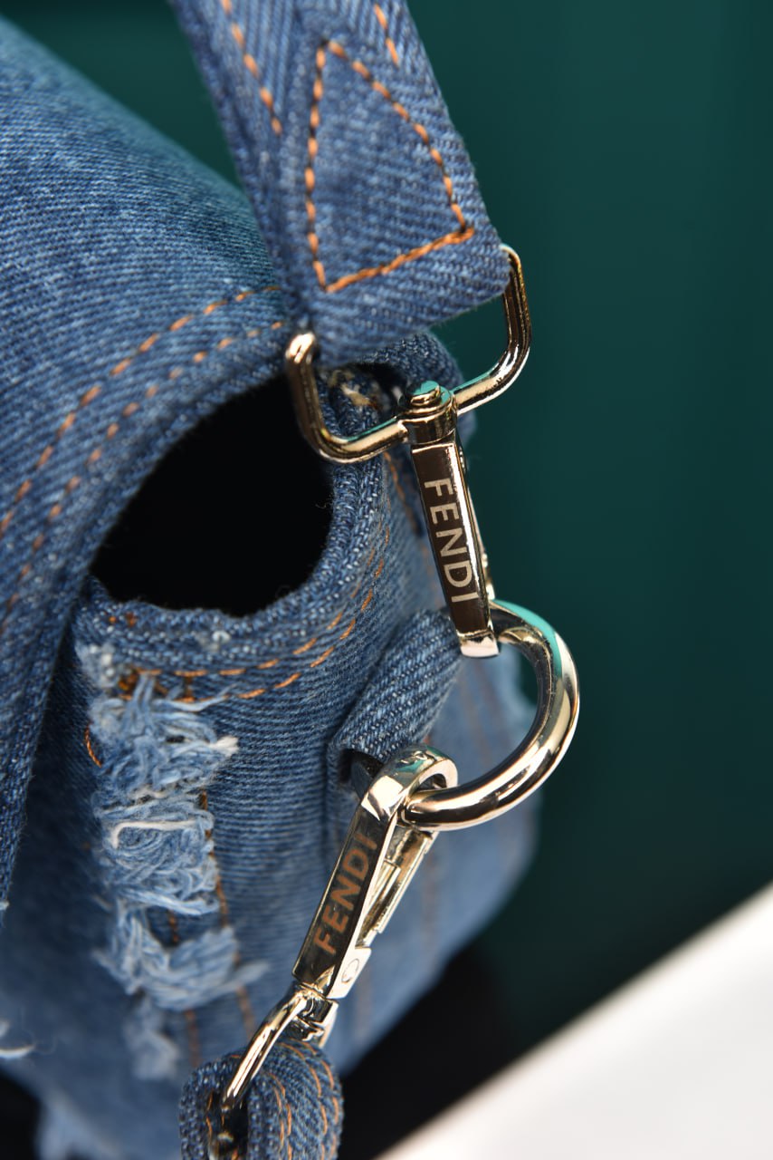 FD - Baguette Bag in Denim