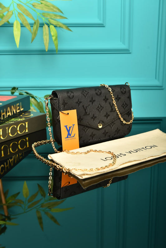 L - Felicie Pochette (Black)