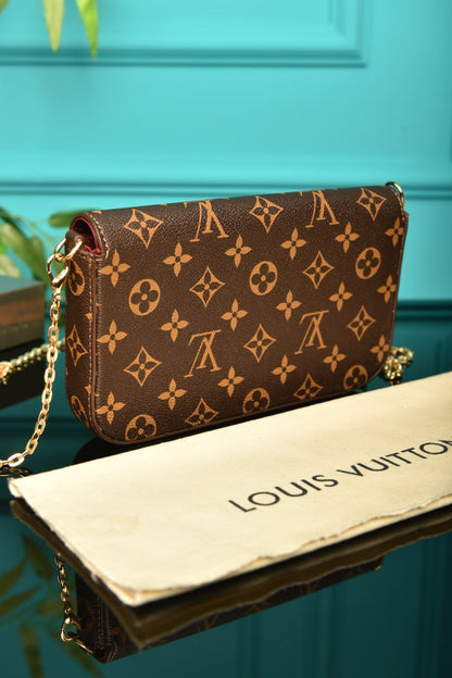 L - Felicie Pochette