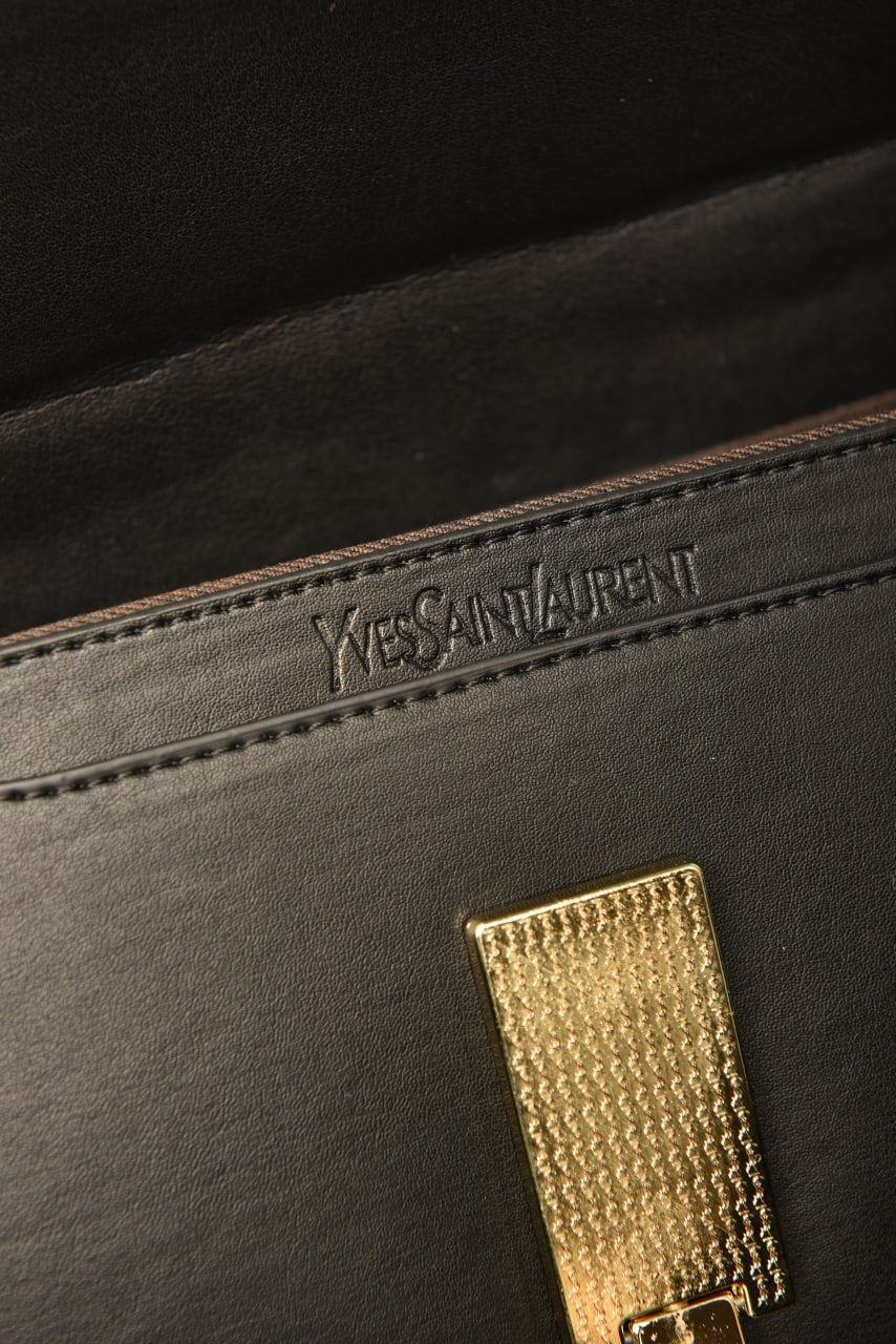 YS - Voltaire Box