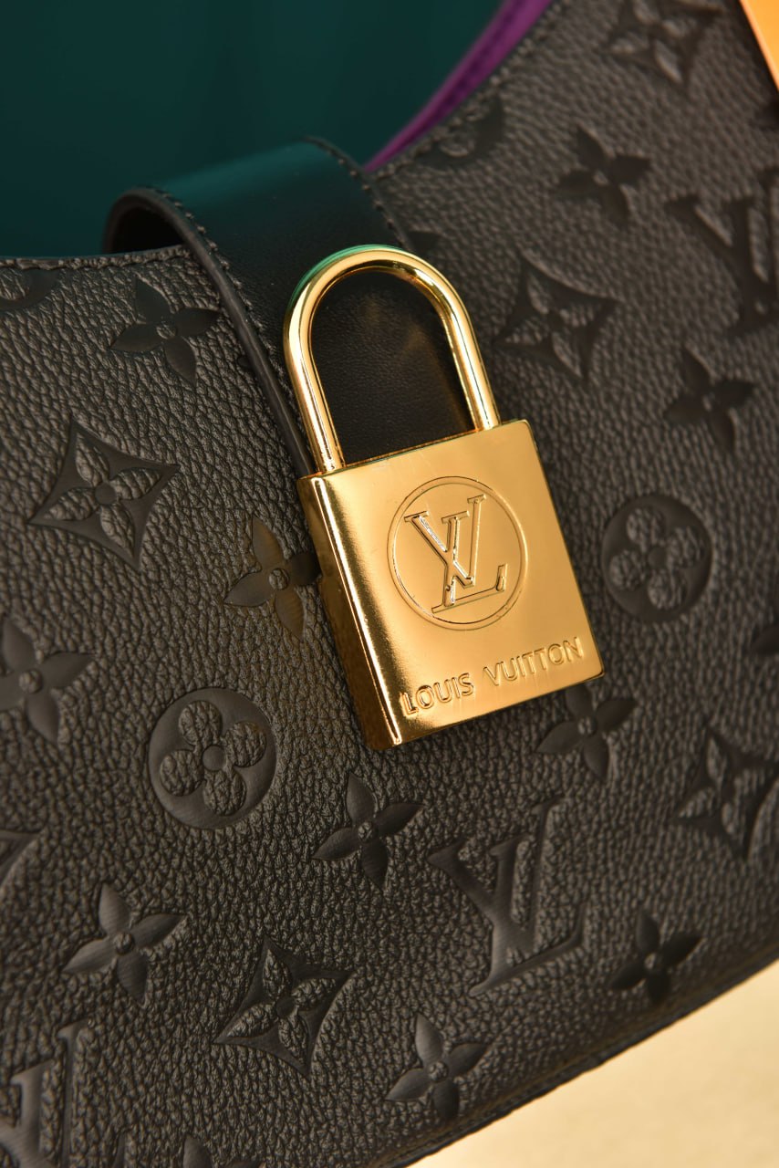 L - Low Key Shoulder Bag