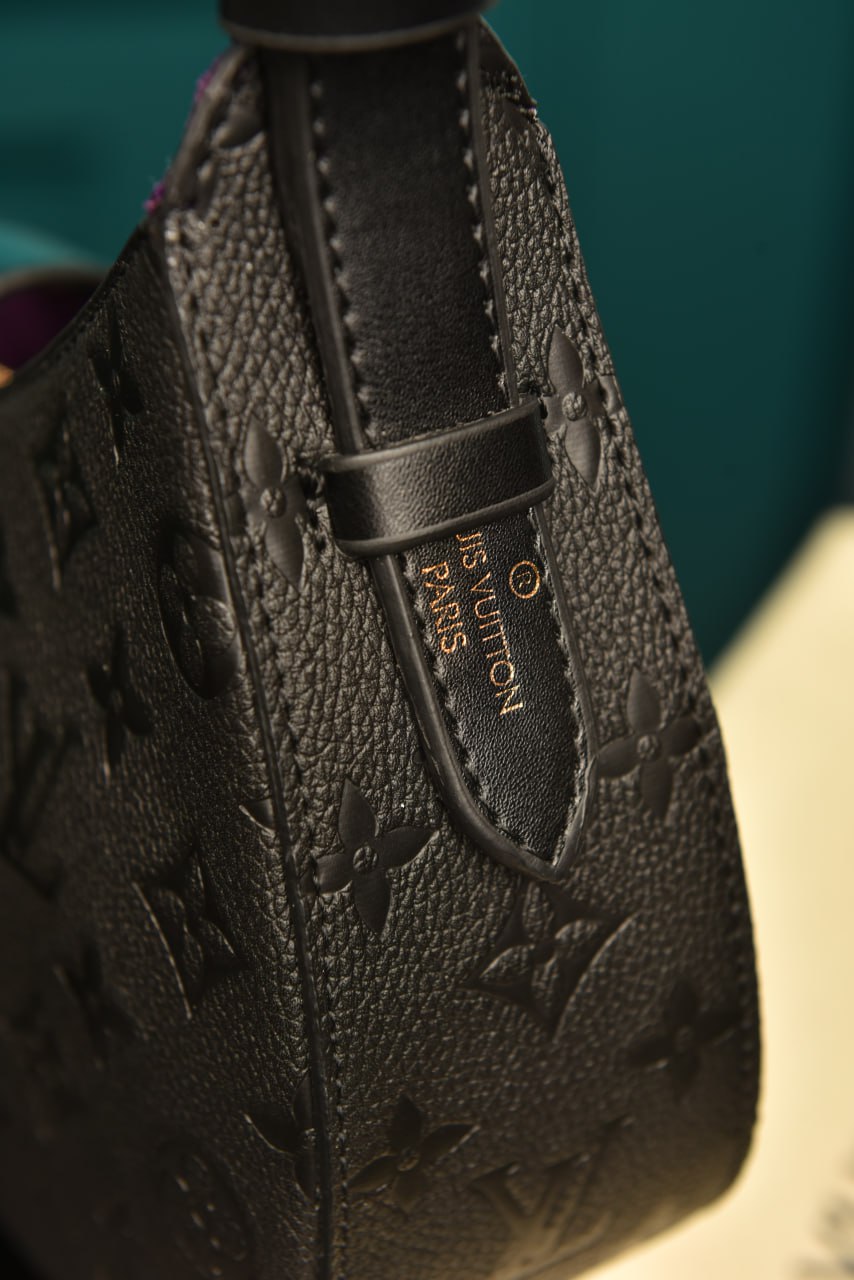 L - Low Key Shoulder Bag