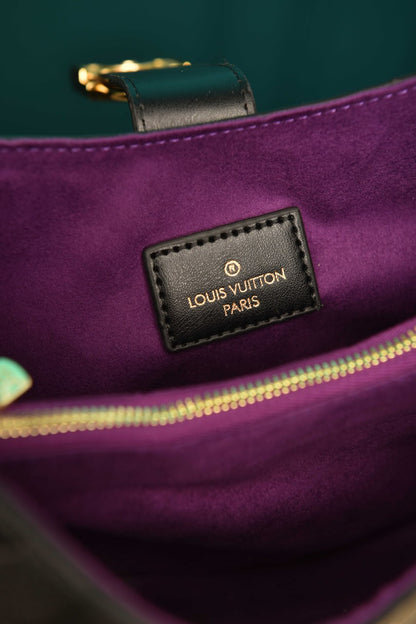 L - Low Key Shoulder Bag