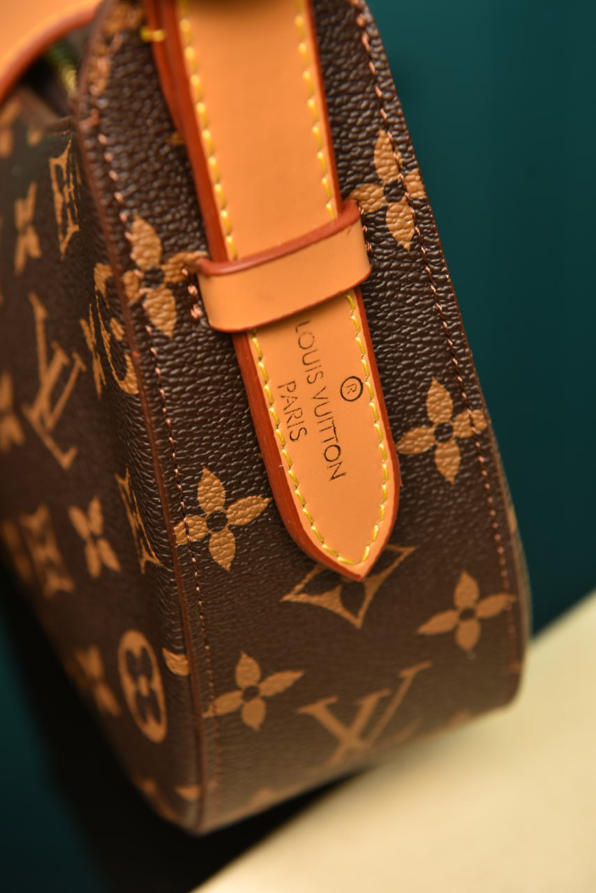 L - Low Key Shoulder Bag