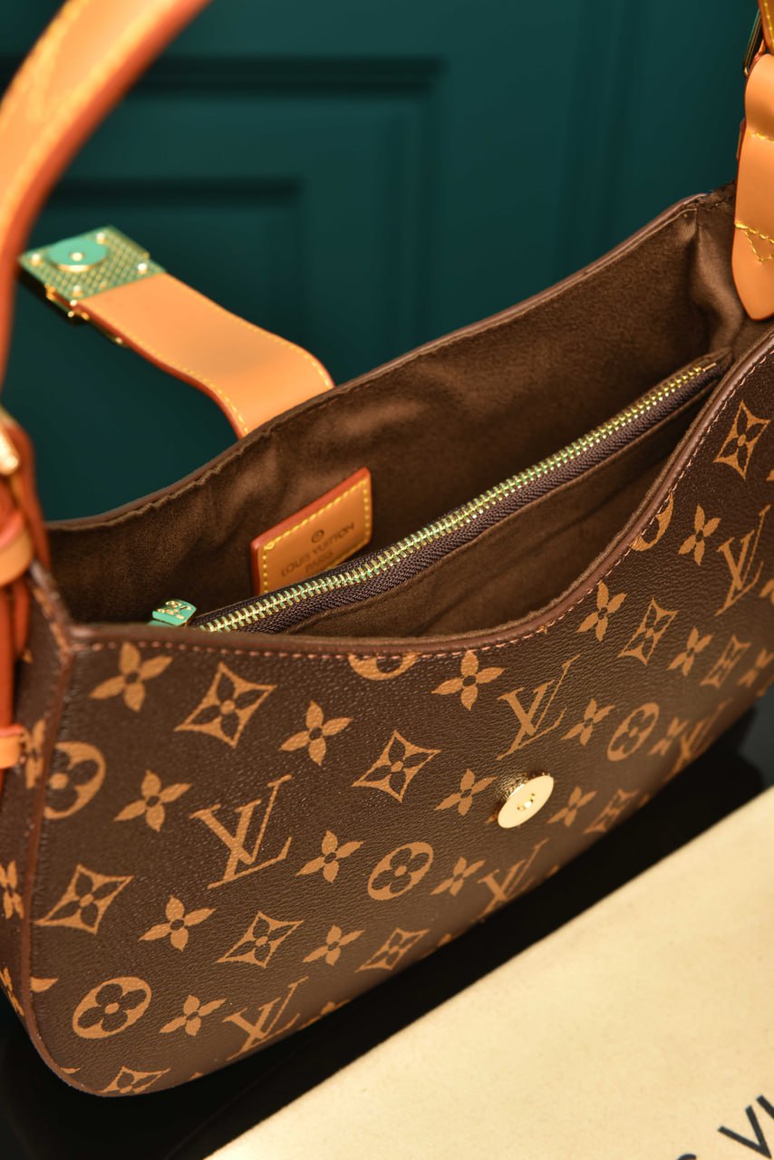 L - Low Key Shoulder Bag
