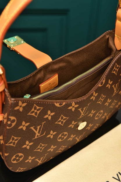 L - Low Key Shoulder Bag