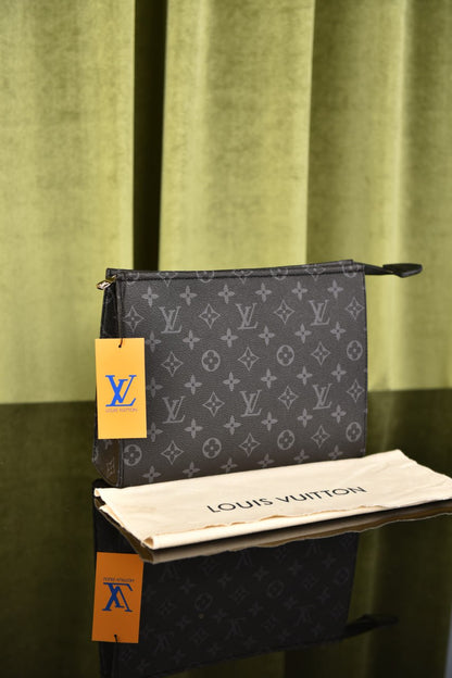 L - Toiletry Pouch