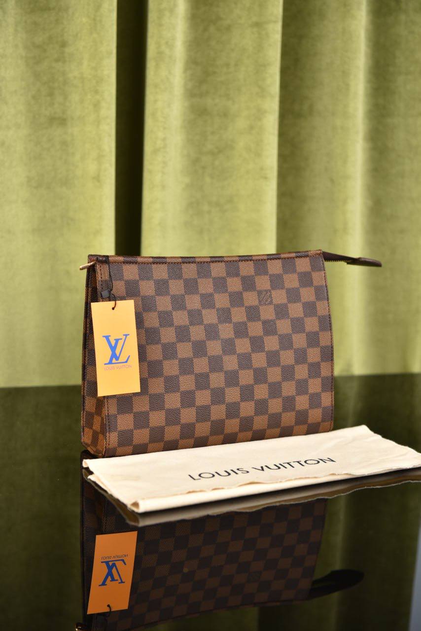 L - Toiletry Pouch